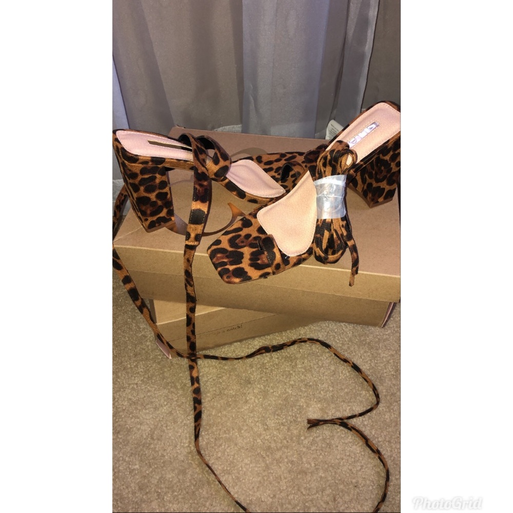 Leopard lace | 3.5 inches | size 9 |